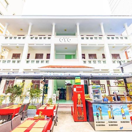 Oyo 381 Tuyet Mai Hotel 나트랑 외부 사진