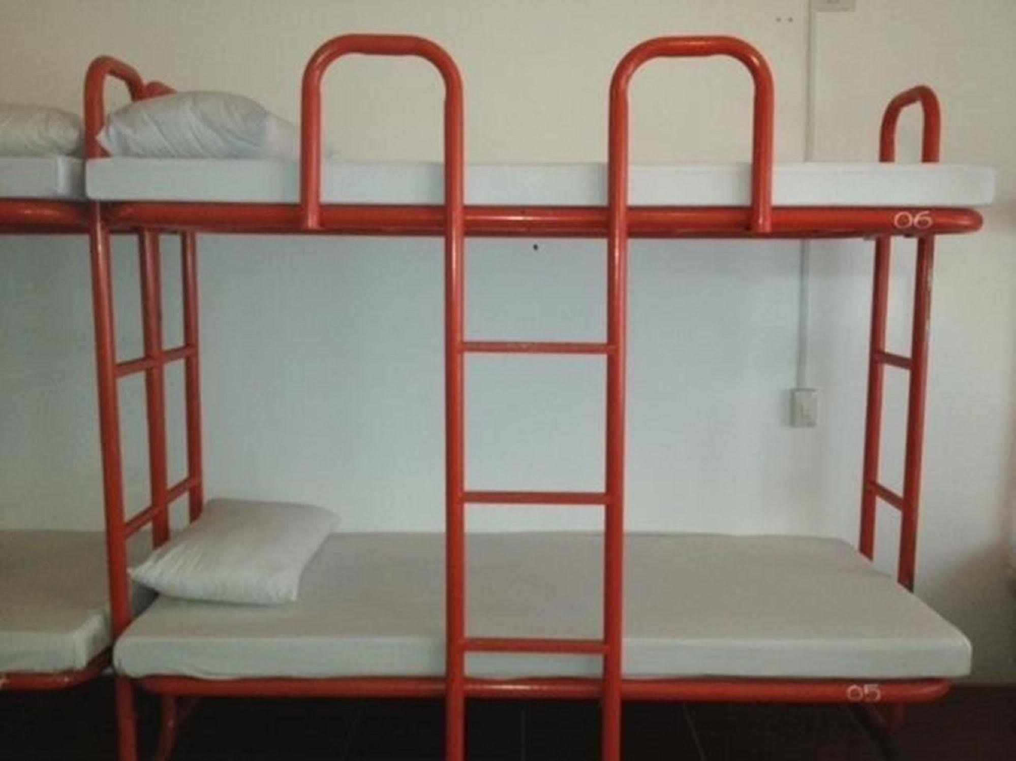 Oyo 381 Tuyet Mai Hotel 나트랑 외부 사진