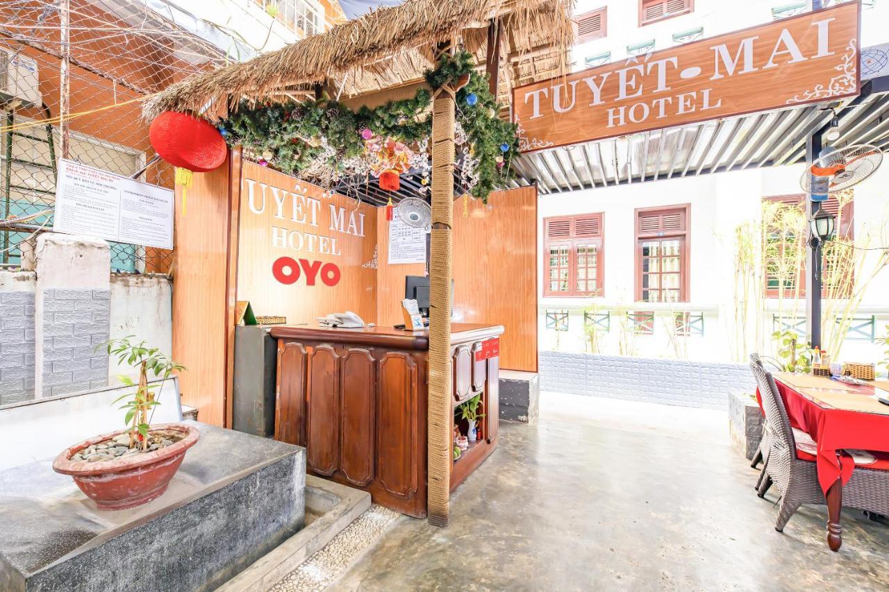 Oyo 381 Tuyet Mai Hotel 나트랑 외부 사진