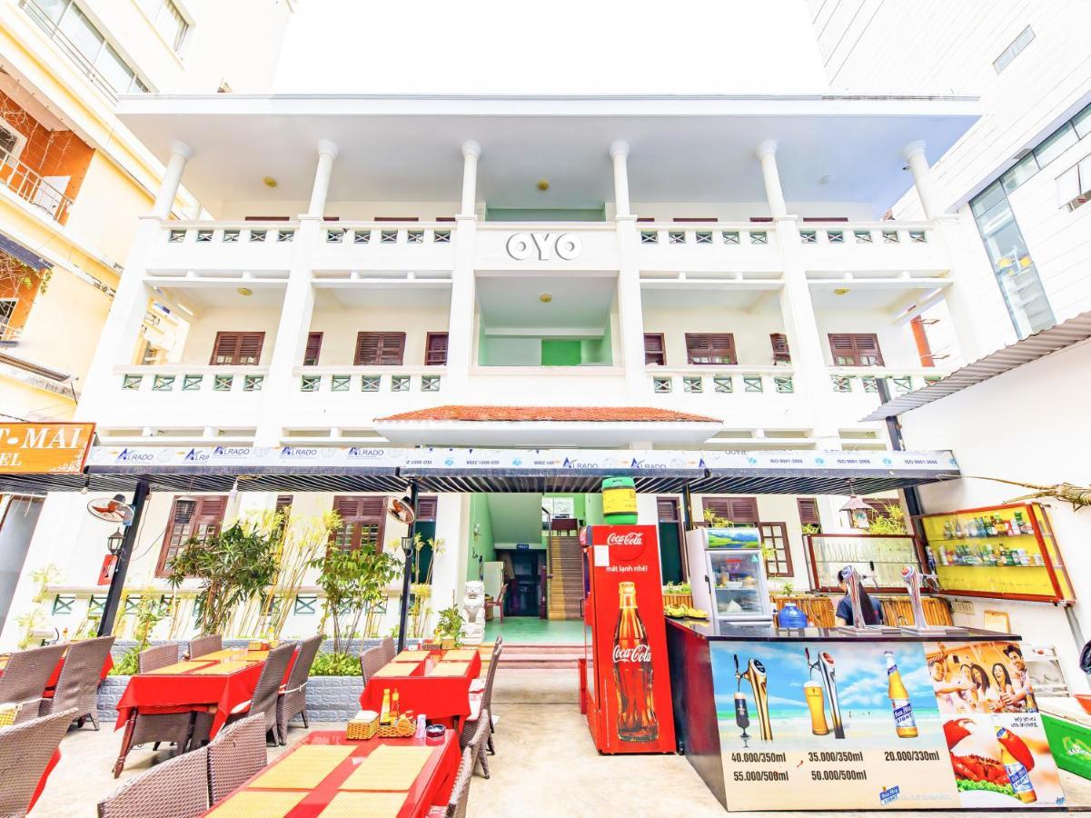 Oyo 381 Tuyet Mai Hotel 나트랑 외부 사진